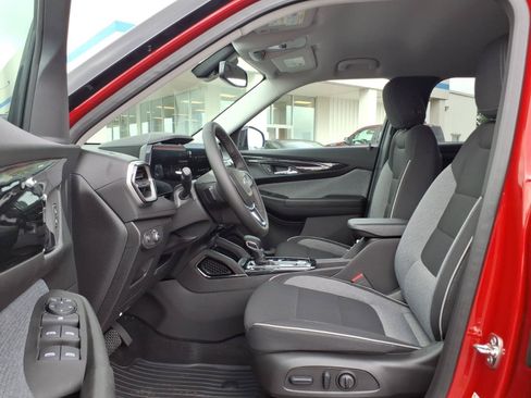 New 2026 Chevrolet TrailBlazer LT w/ Convenience Package FWD image 15
