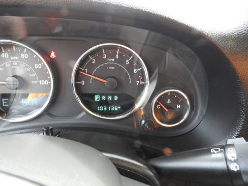 Used 2015 Jeep Wrangler Unlimited Sport w/ Quick Order Package 24S image 11