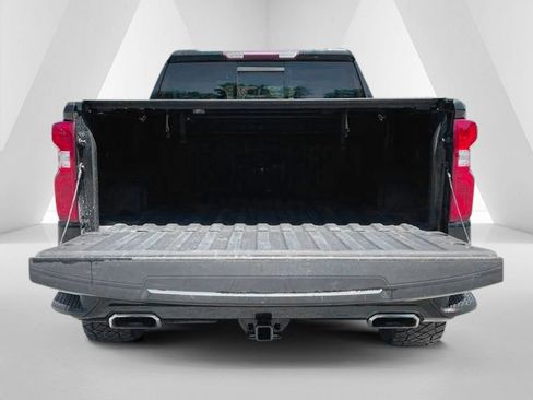 Used 2021 Chevrolet Silverado 1500 LT Trail Boss w/ Convenience Package II AWD/4WD image 6