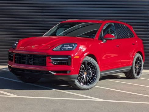 Certified 2026 Porsche Cayenne AWD/4WD image 1