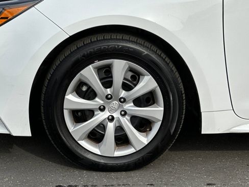 Used 2024 Toyota Corolla LE image 24