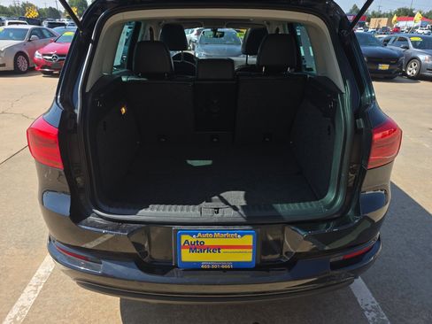 Used 2017 Volkswagen Tiguan Sport image 27