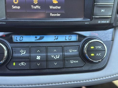 Used 2017 Toyota RAV4 XLE AWD/4WD image 25