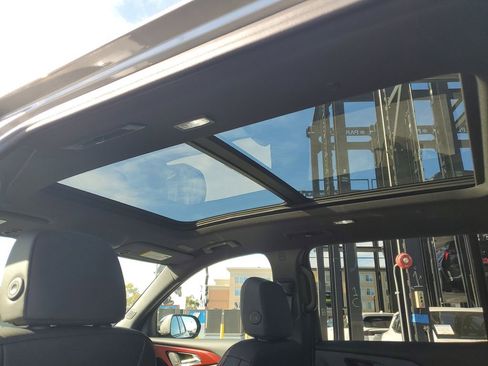 New 2026 Chevrolet Traverse RS image 14