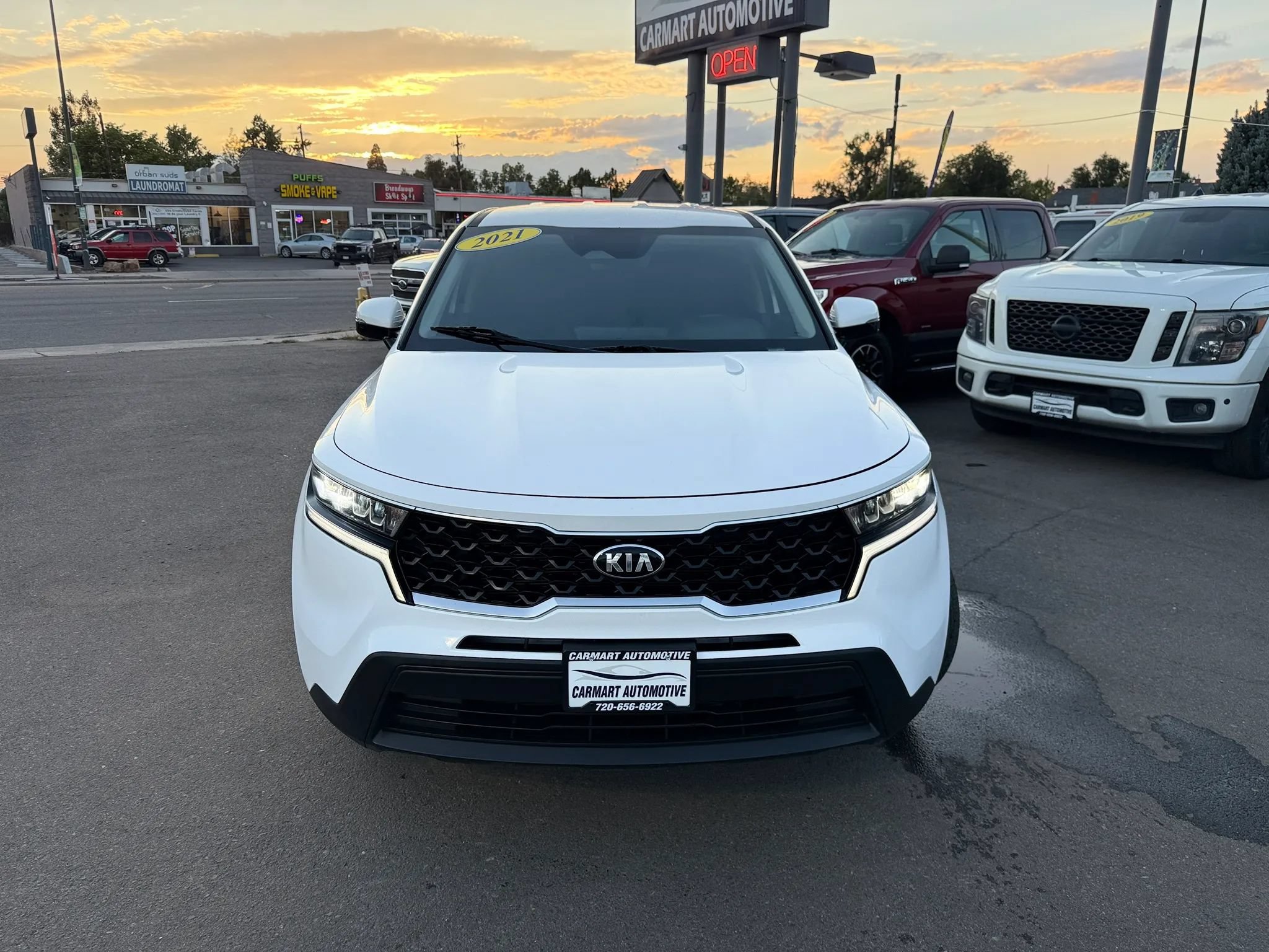 Used 2021 Kia Sorento LX AWD/4WD image 4