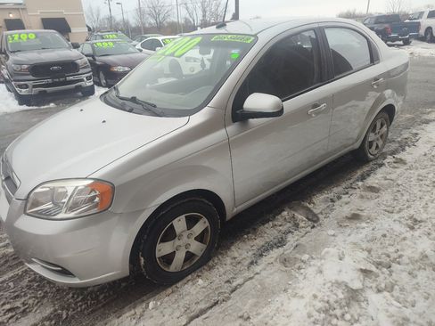 Used 2011 Chevrolet Aveo LS image 7
