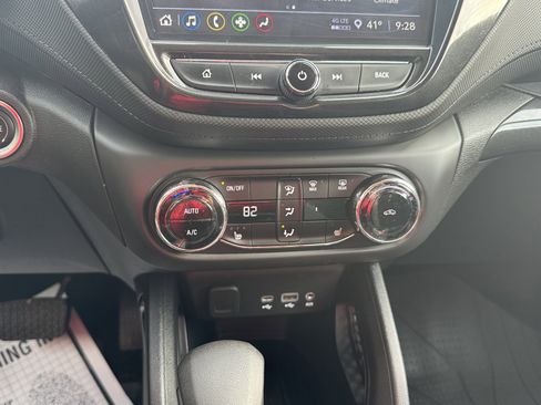 Used 2023 Chevrolet TrailBlazer LT w/ Convenience Package image 16