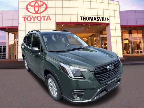 Used 2022 Subaru Forester AWD/4WD image 3
