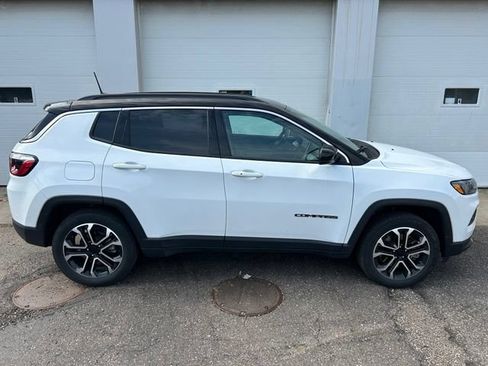 Used 2023 Jeep Compass Limited AWD/4WD image 6