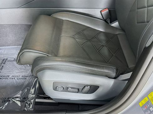 Used 2024 BMW i5 eDrive40i w/ Executive Package image 20