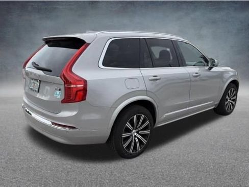 Used 2025 Volvo XC90 B5 Core AWD/4WD image 5