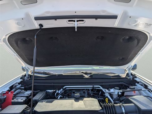 New 2026 Chevrolet Colorado Trail Boss AWD/4WD image 31
