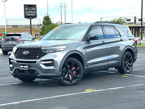 Used 2022 Ford Explorer ST w/ Equipment Group 401A RWD image 2