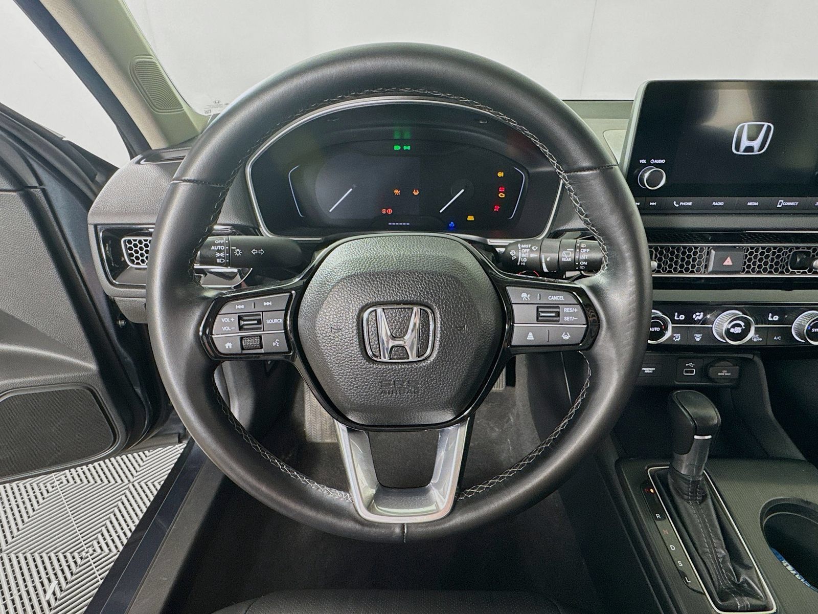 Used 2022 Honda Civic EX-L image 13