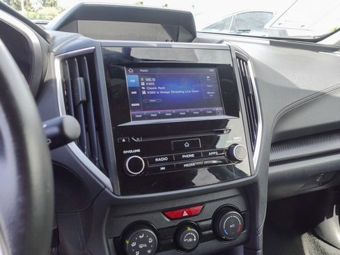 Used 2019 Subaru Crosstrek 2.0i Premium image 17