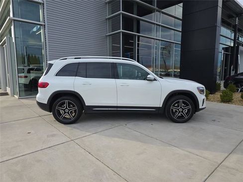 New 2026 Mercedes-Benz GLB 250 4MATIC image 2