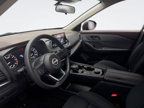 Used 2023 Nissan Rogue S AWD/4WD image 10