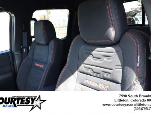 Used 2024 Nissan Frontier PRO-4X w/ Technology Package image 21