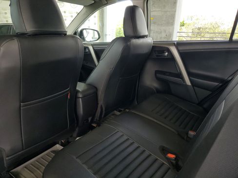 Used 2018 Toyota RAV4 XLE w/ Plus Extra Value Package FWD image 10