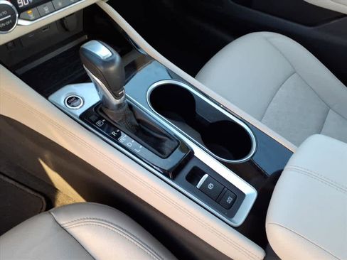 Used 2024 Nissan Altima 2.5 SL image 11