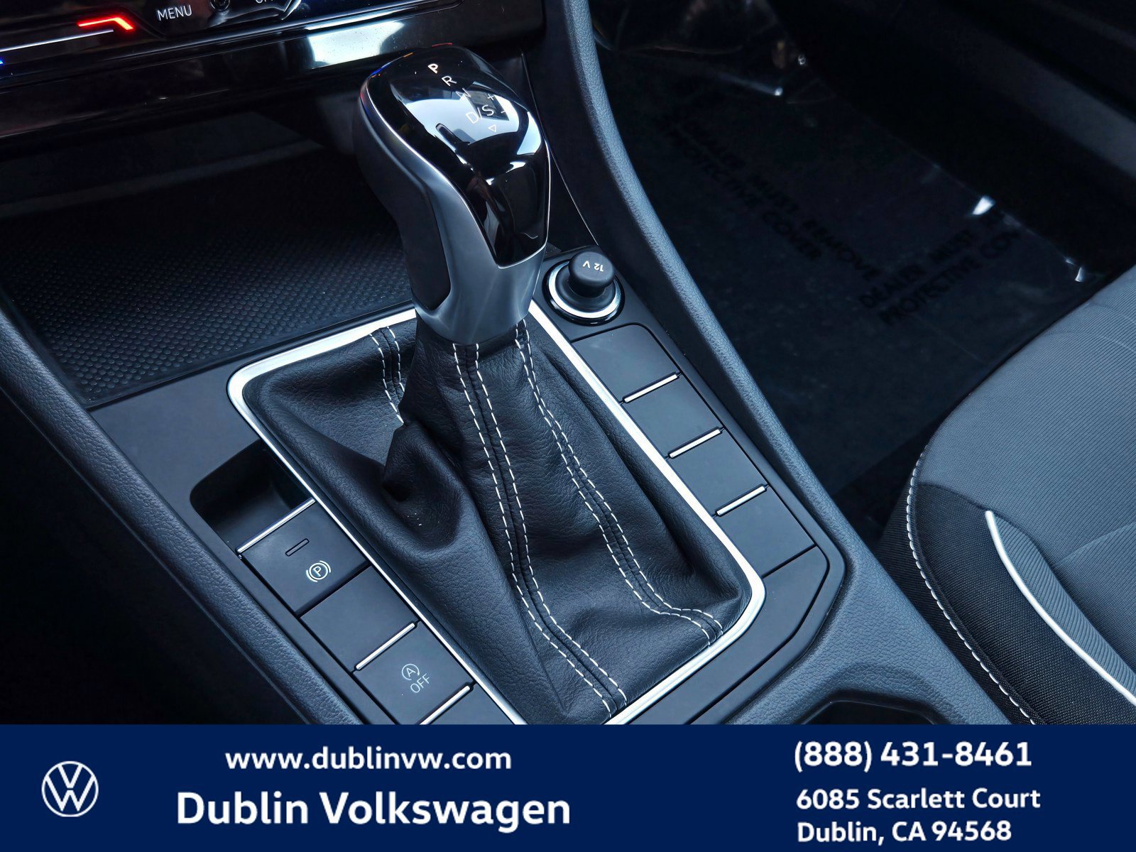 Certified 2025 Volkswagen Jetta Sport FWD image 16