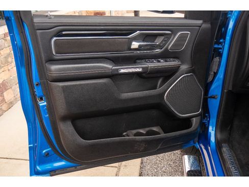 Used 2022 RAM 1500 Laramie AWD/4WD image 10