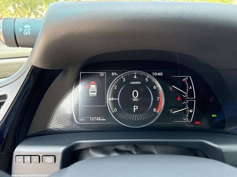 Used 2025 Lexus ES 350 w/ Premium Package FWD image 15