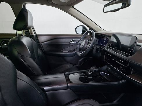 Used 2023 Nissan Rogue Platinum FWD image 28