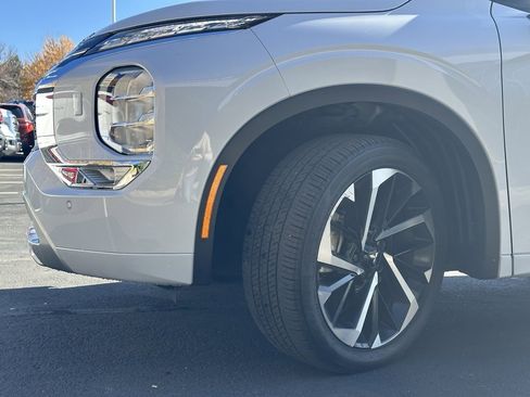 Used 2024 Mitsubishi Outlander SEL image 27