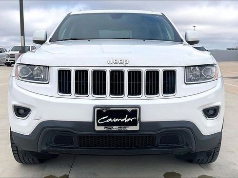 Used 2014 Jeep Grand Cherokee Laredo w/ 18" Wheel & 8.4" Radio Group image 2