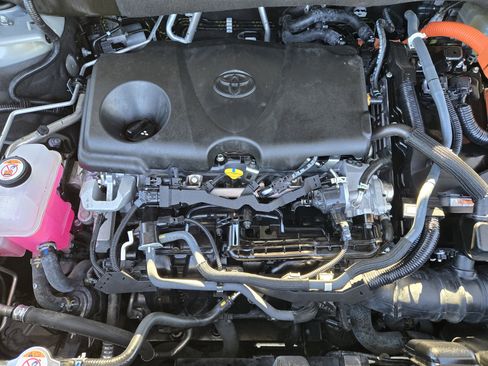 Used 2022 Toyota Highlander Bronze Edition image 38