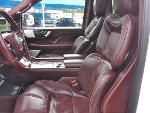 Used 2020 Lincoln Navigator L Black Label w/ Cargo Convenience Package AWD/4WD image 28