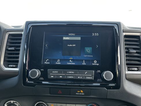 Used 2022 Nissan Frontier SV w/ Technology Package image 15