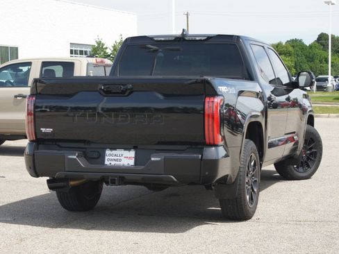 Used 2025 Toyota Tundra Platinum w/ TRD Off-Road Package AWD/4WD image 30