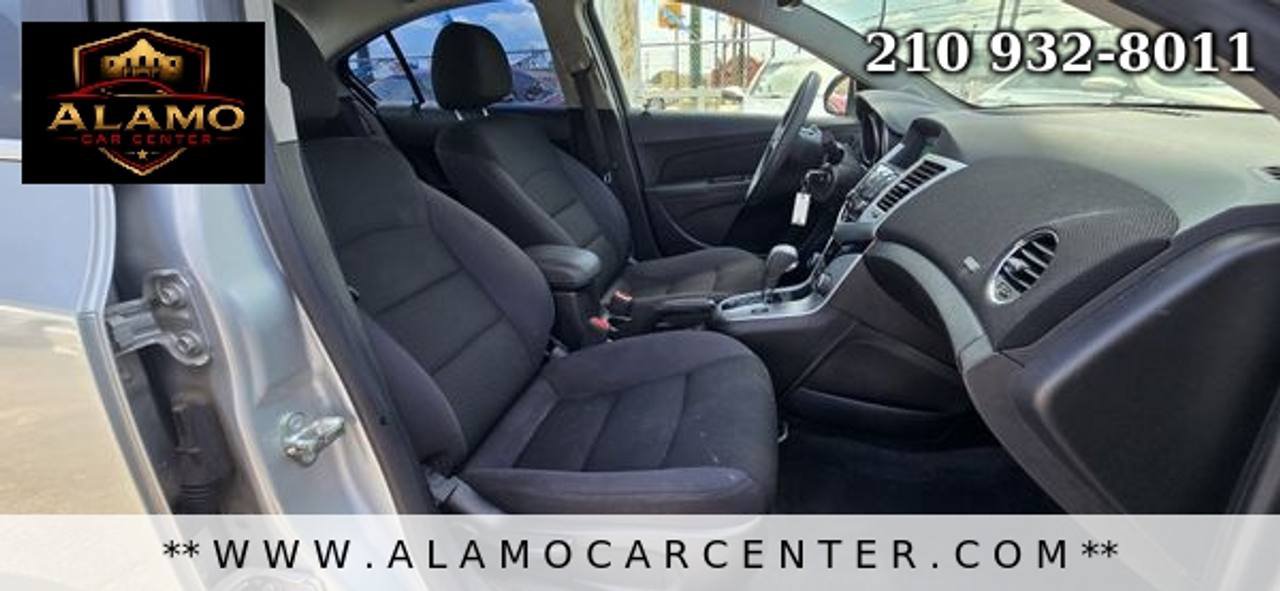 Used 2015 Chevrolet Cruze LT FWD image 16