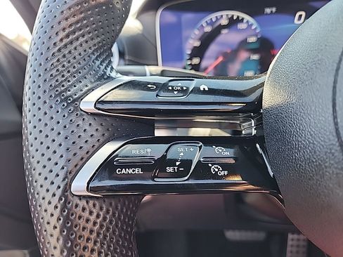 Used 2022 Mercedes-Benz E 450 Cabriolet image 31