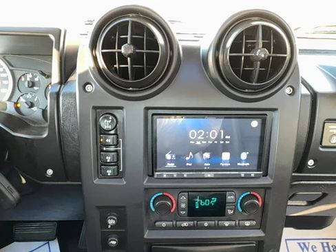 Used 2005 HUMMER H2 SUT w/ Preferred Equipment Group image 31