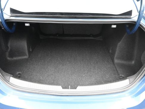 Used 2024 Chevrolet Malibu LT FWD image 11