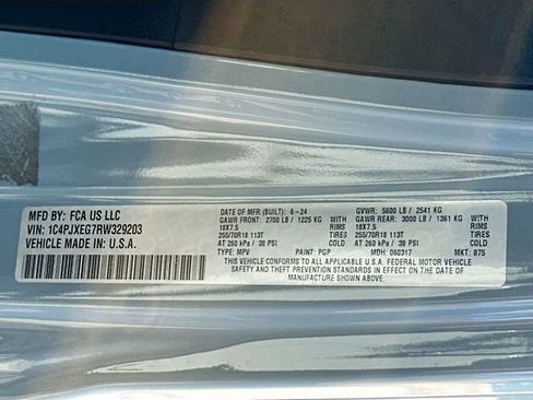 Used 2024 Jeep Wrangler Sahara image 31