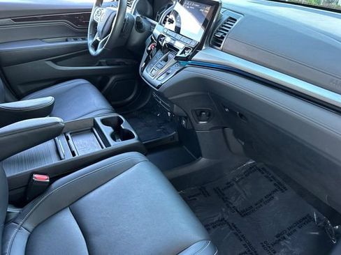 Certified 2024 Honda Odyssey Touring image 22