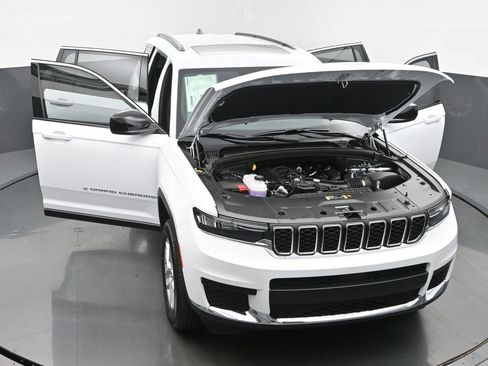 New 2025 Jeep Grand Cherokee L Laredo w/ Luxury Tech Group I image 64
