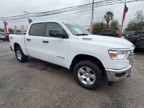 Used 2023 RAM 1500 Big Horn AWD/4WD image 2