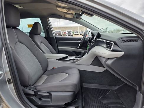 Used 2022 Toyota Camry LE image 24