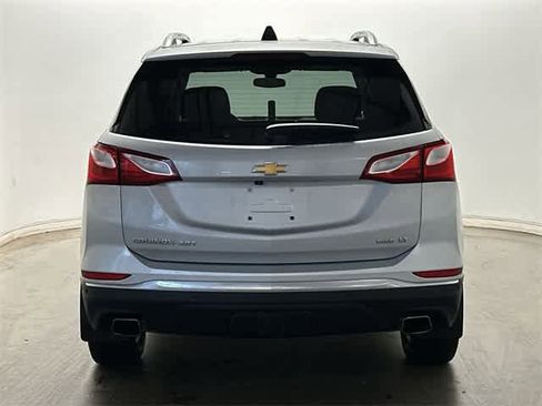 Used 2019 Chevrolet Equinox LT image 4