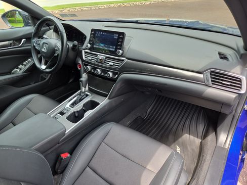 Used 2022 Honda Accord Sport image 18