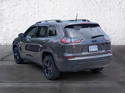 Used 2021 Jeep Cherokee Latitude Plus FWD image 5