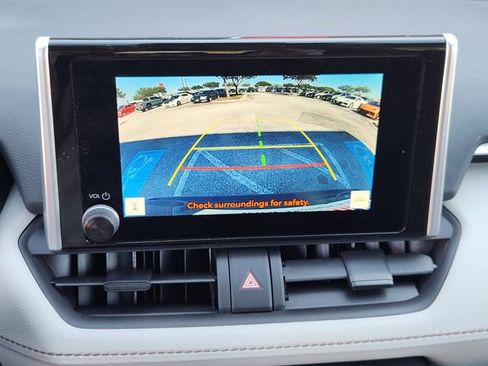 Used 2024 Toyota RAV4 XLE w/ Convenience Package image 15