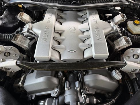 Used 2006 Aston Martin Vanquish S image 38