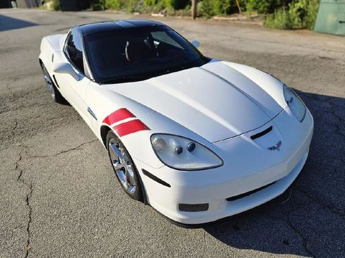Used 2011 Chevrolet Corvette Grand Sport w/ Preferred Equipment Group RWD image 12