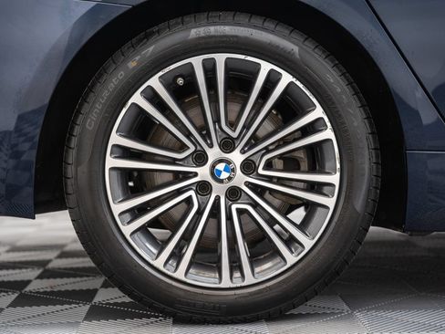 Used 2019 BMW 540i xDrive w/ Convenience Package AWD/4WD image 19